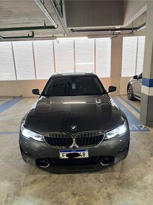 BMW 320i 2.0 16V TURBO GASOLINA SPORT AUTOMÁTICO